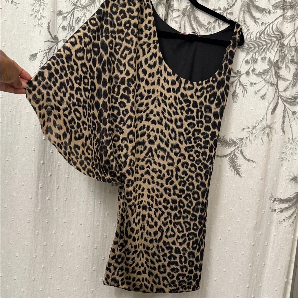 Leopard Print One-Shoulder Dress - Picture 4 of 6